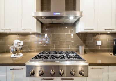 Removes smoke, steam, and cooking odors
